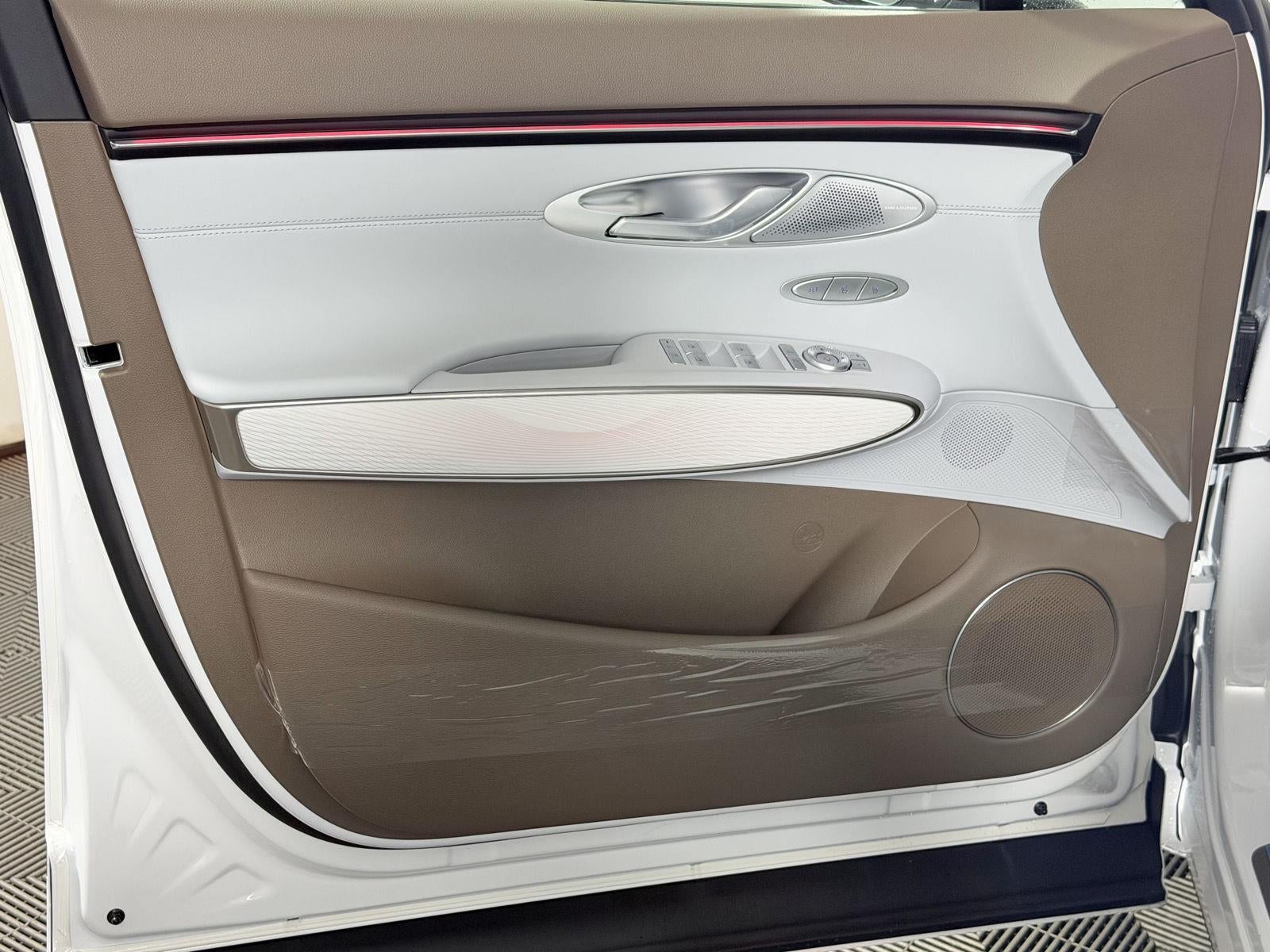 2027 Genesis GV70 2.5T Advanced