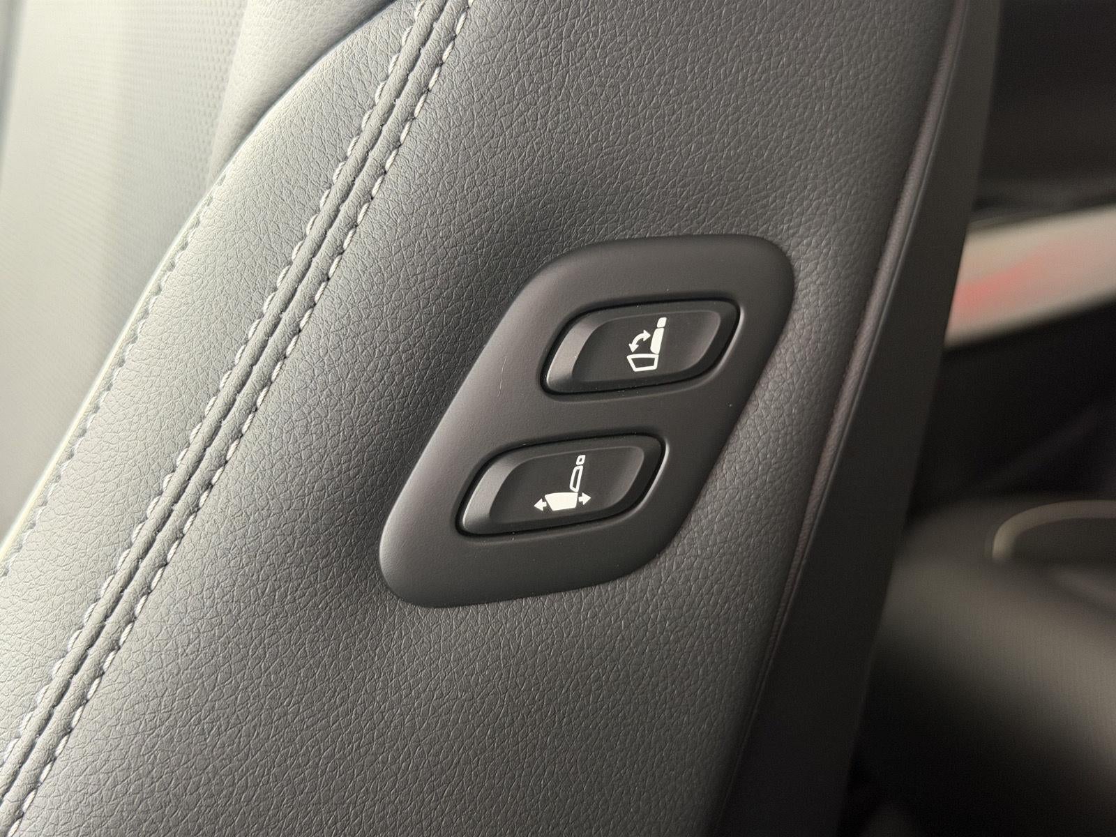 2027 Genesis GV70 2.5T ADVANCED
