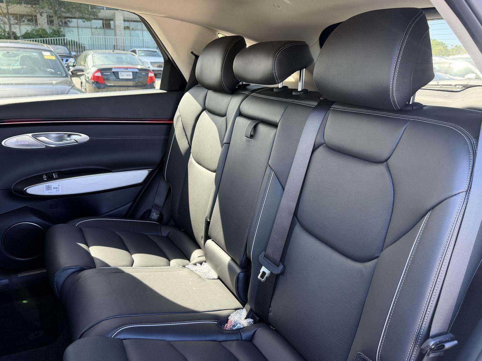 2027 Genesis GV70 2.5T Advanced