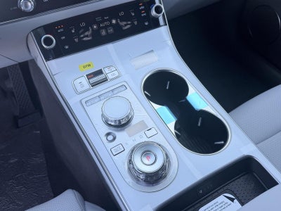 2027 Genesis GV70 2.5T Advanced