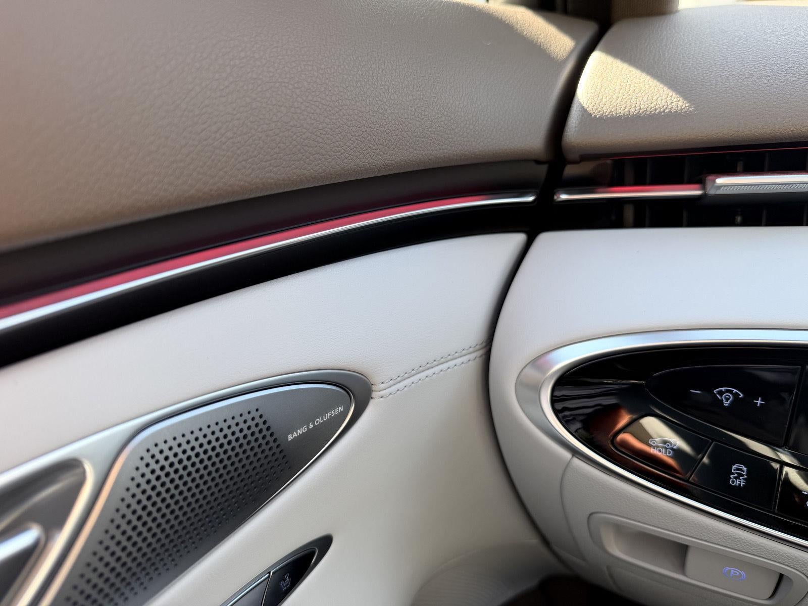 2027 Genesis GV70 2.5T Advanced