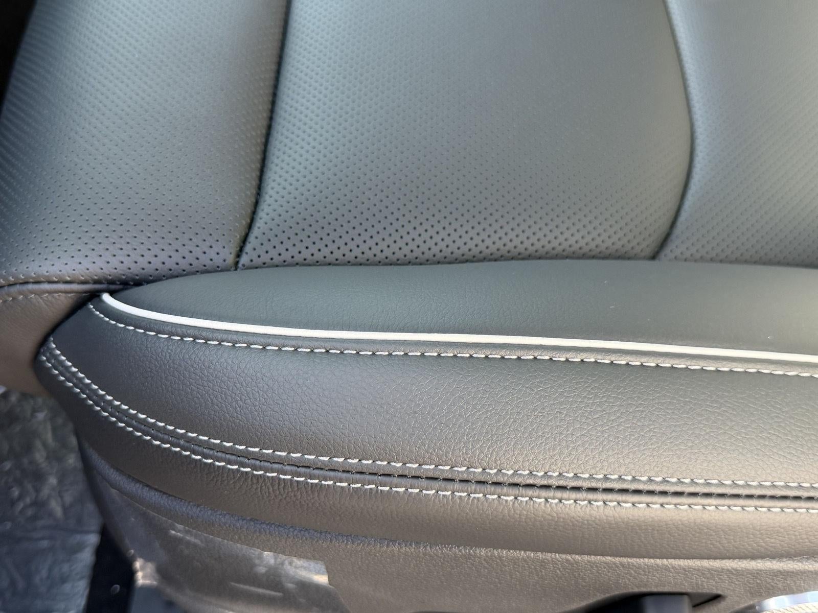 2027 Genesis GV70 2.5T Advanced