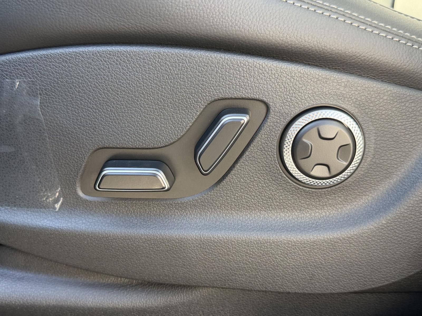 2027 Genesis GV70 2.5T Advanced