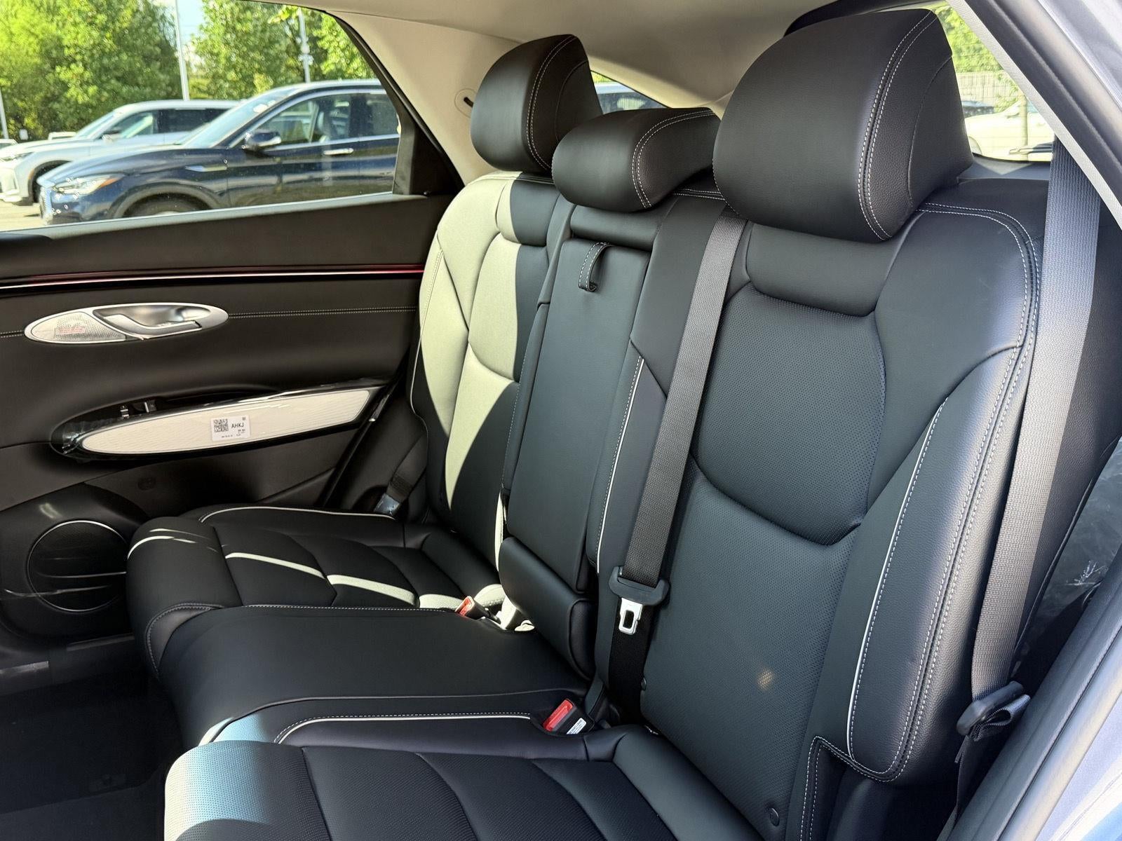 2027 Genesis GV70 2.5T Advanced