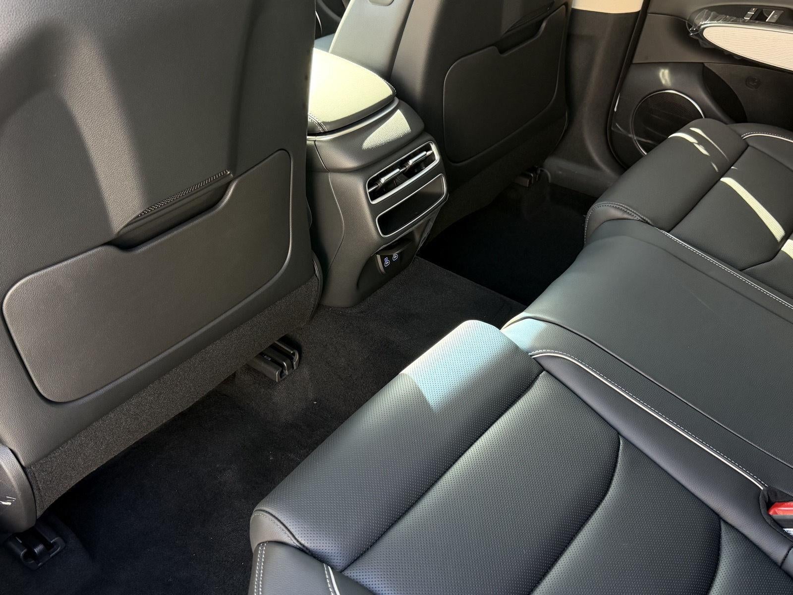 2027 Genesis GV70 2.5T Advanced