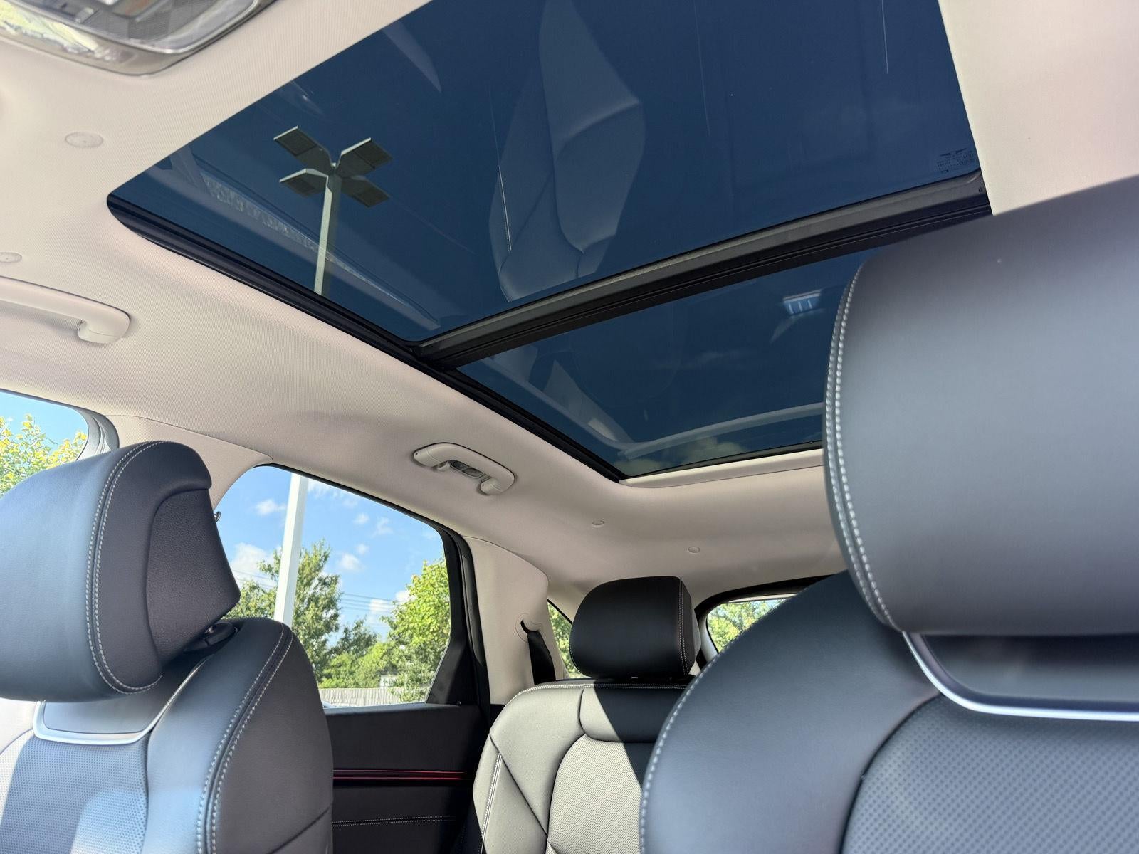 2027 Genesis GV70 2.5T Advanced