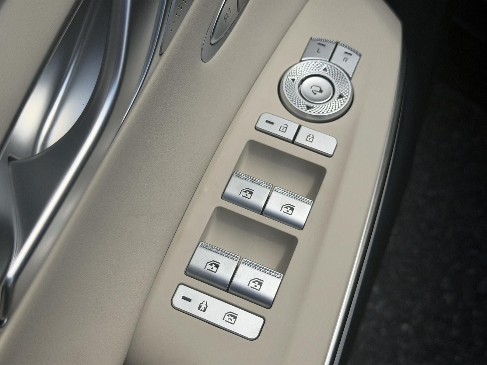2027 Genesis GV70 2.5T Advanced