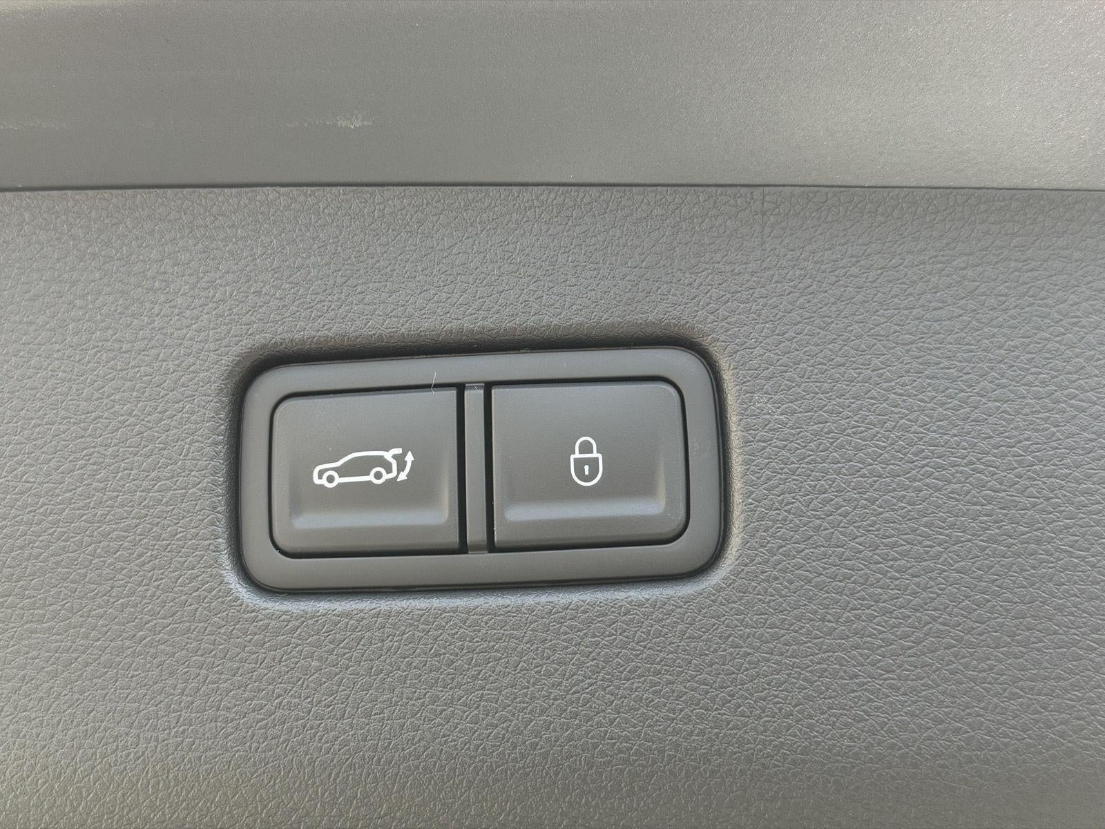 2027 Genesis GV70 2.5T Advanced