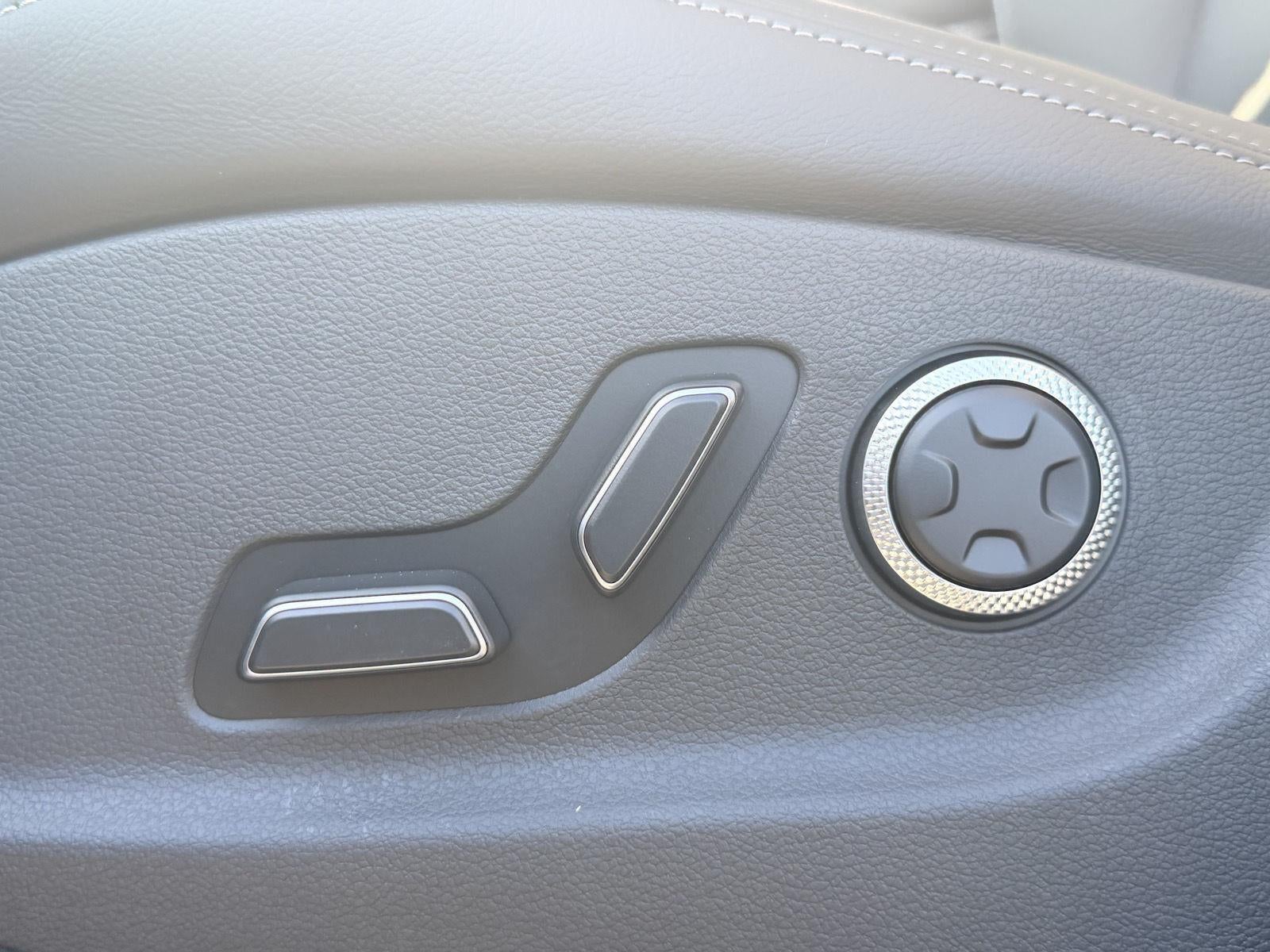 2027 Genesis GV70 2.5T Advanced