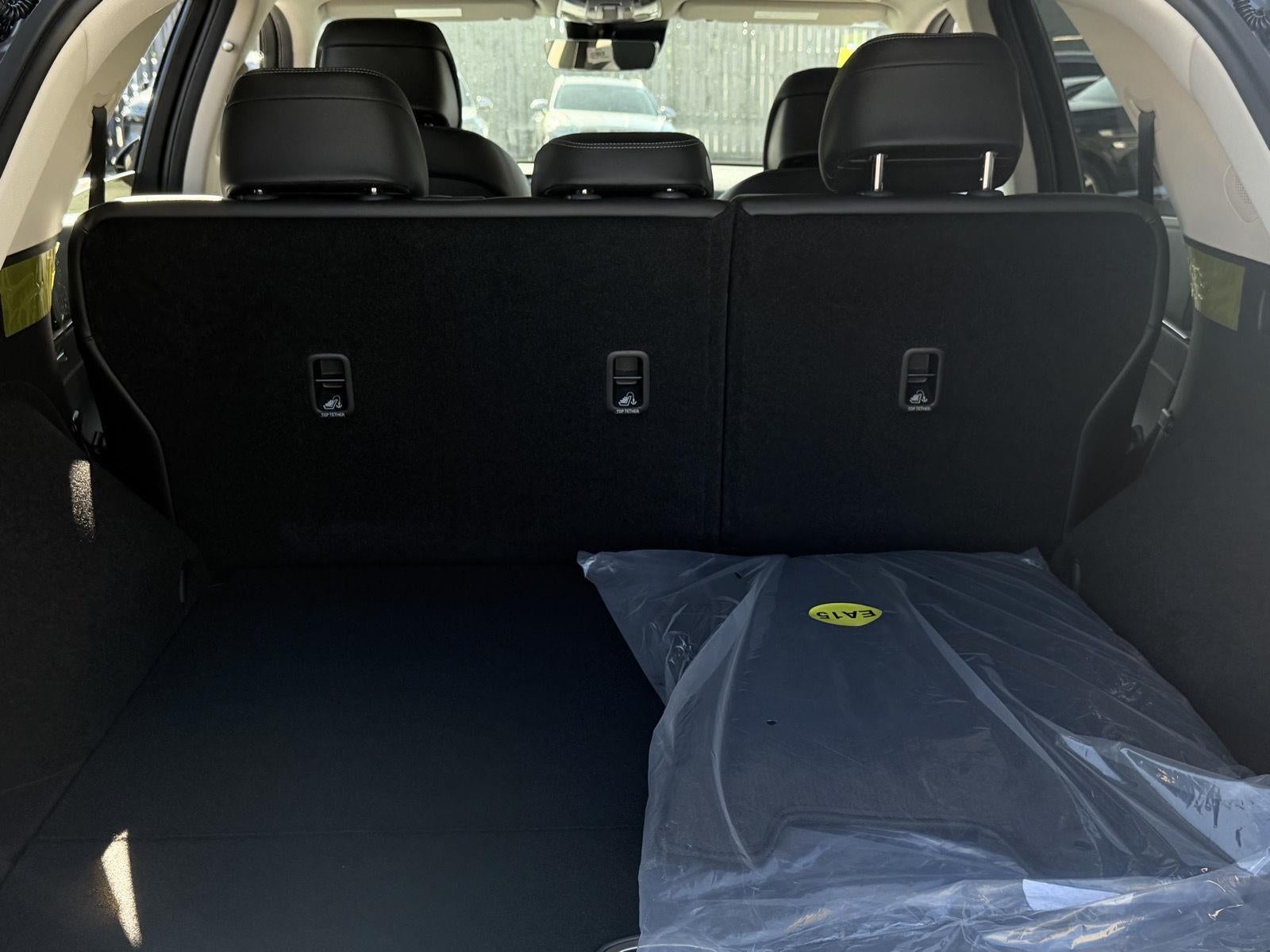 2027 Genesis GV70 2.5T Advanced