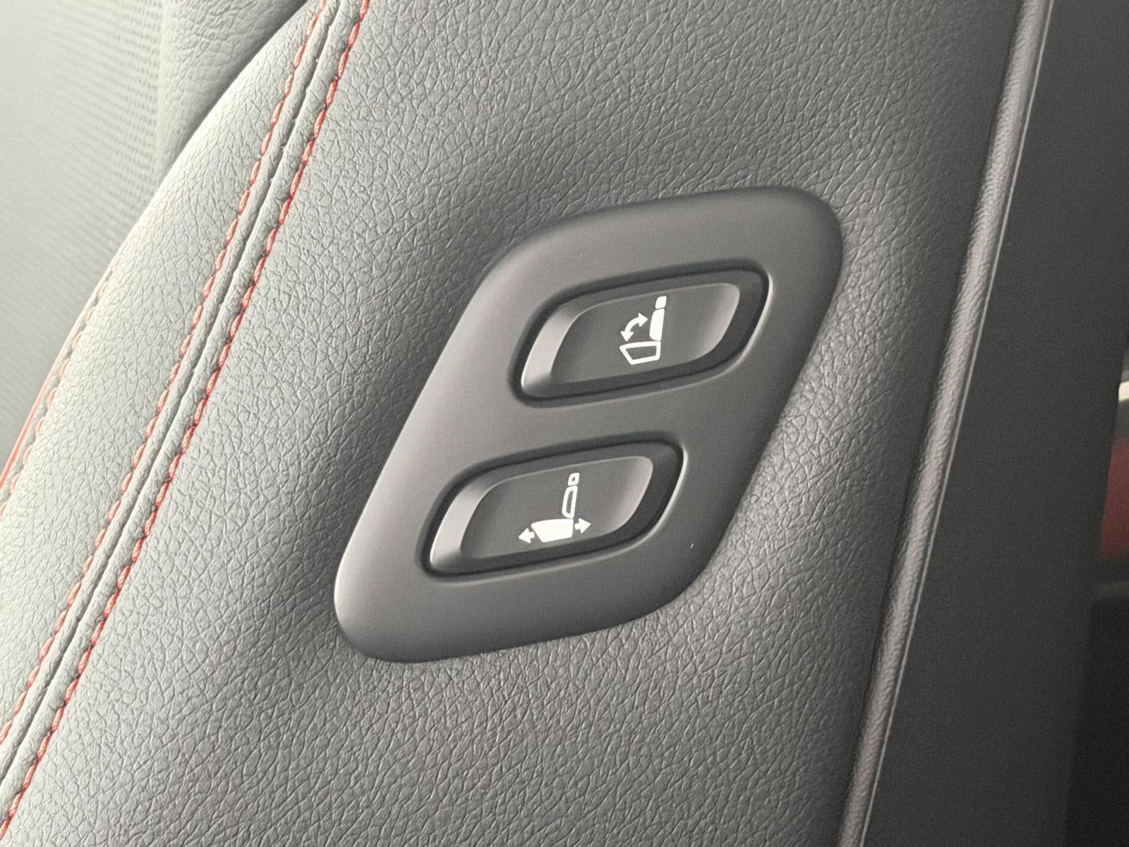2027 Genesis GV70 2.5T Sport Prestige