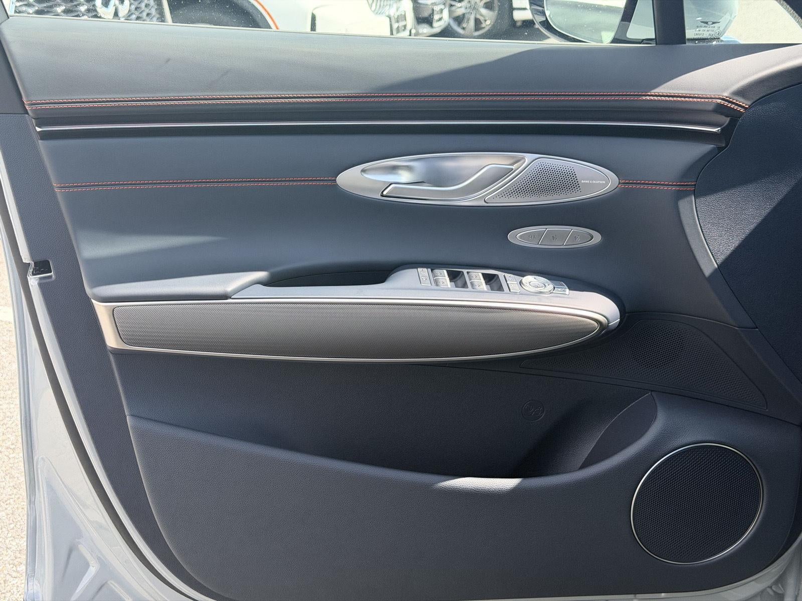 2027 Genesis GV70 2.5T Sport Prestige