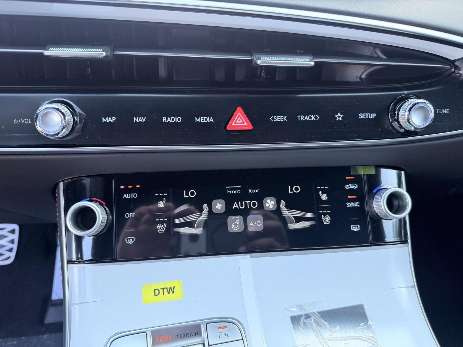 2027 Genesis GV70 2.5T Sport Prestige
