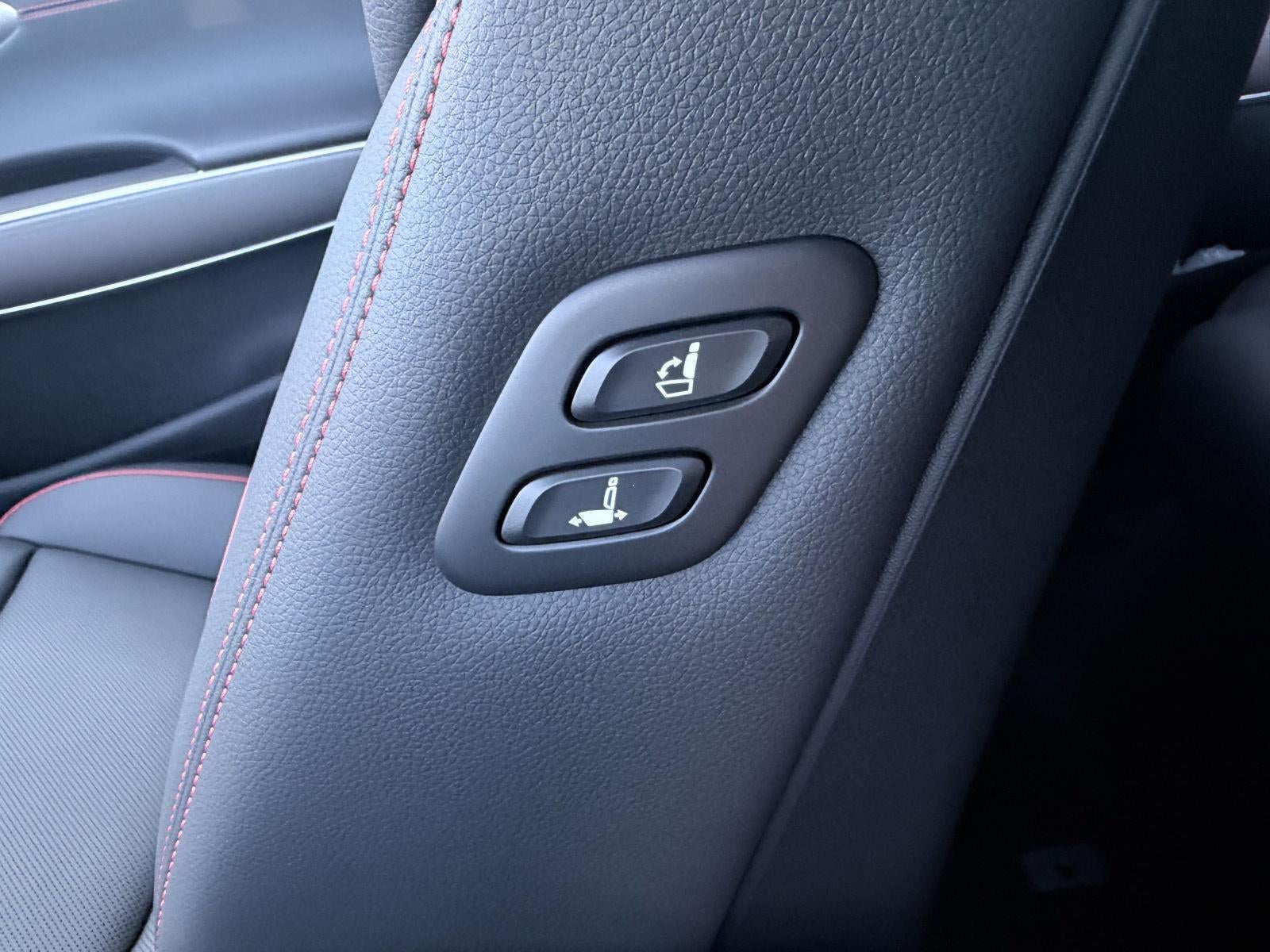 2027 Genesis GV70 2.5T Sport Prestige