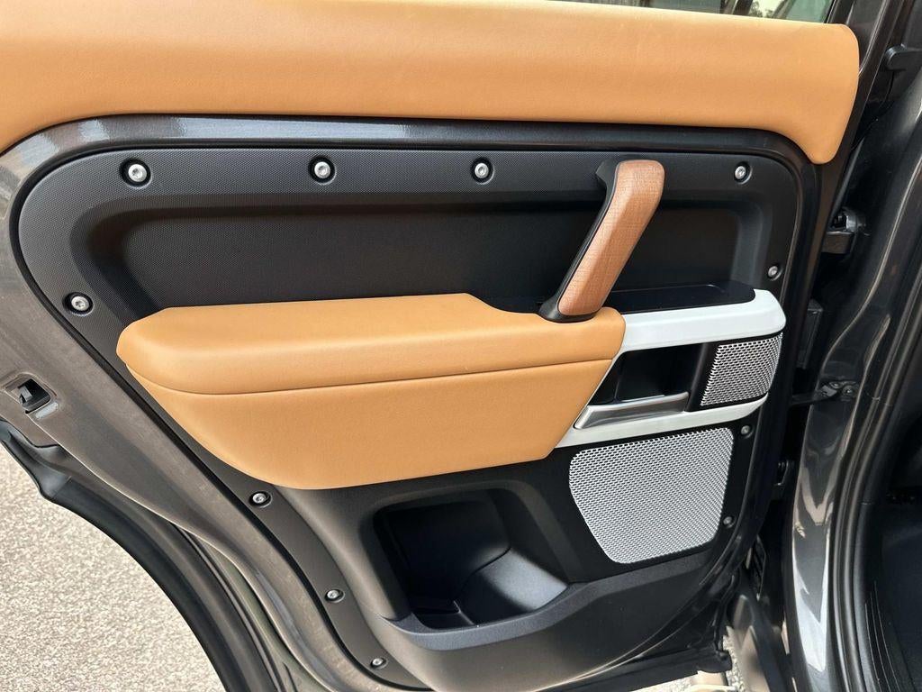 2023 Land Rover Defender First Edition