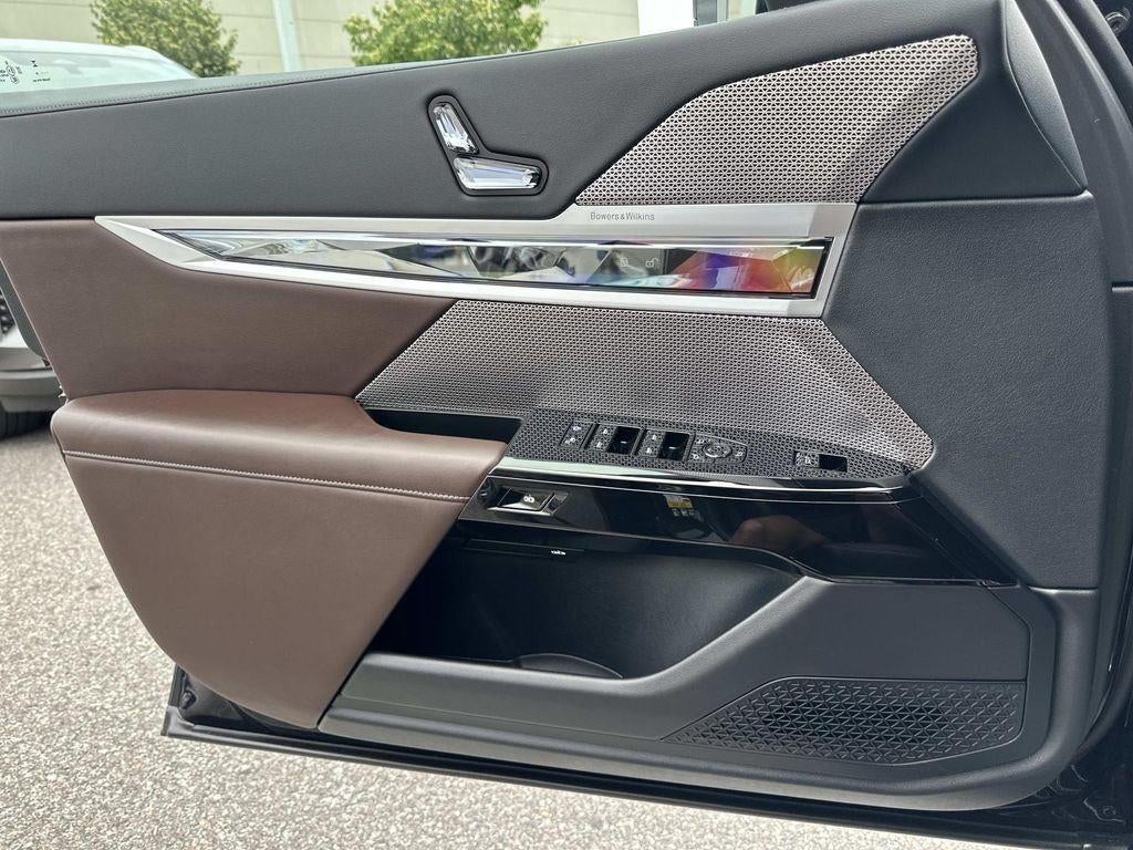 2023 BMW 7 Series 760i xDrive
