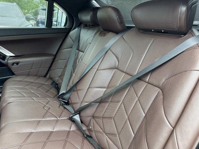 2023 BMW 7 Series 760i xDrive