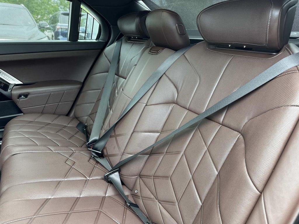 2023 BMW 7 Series 760i xDrive