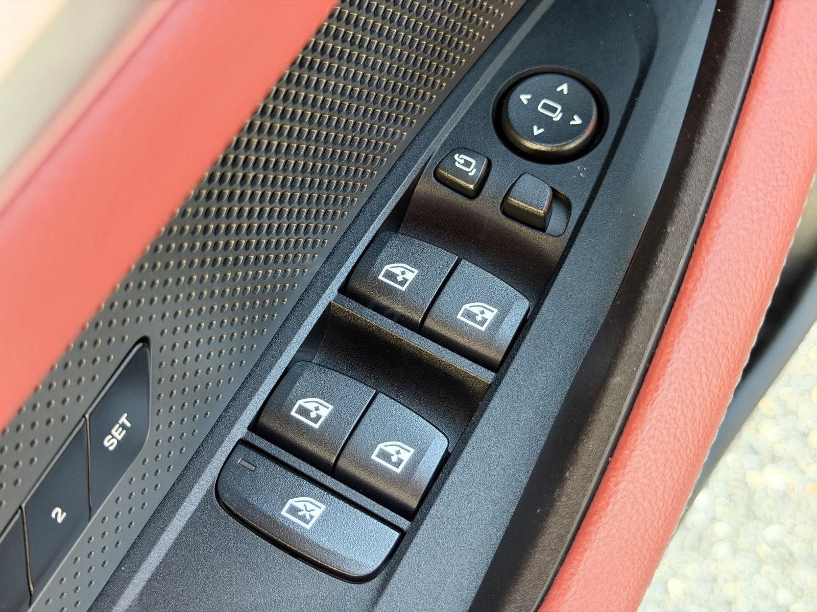 2025 BMW i4 eDrive40