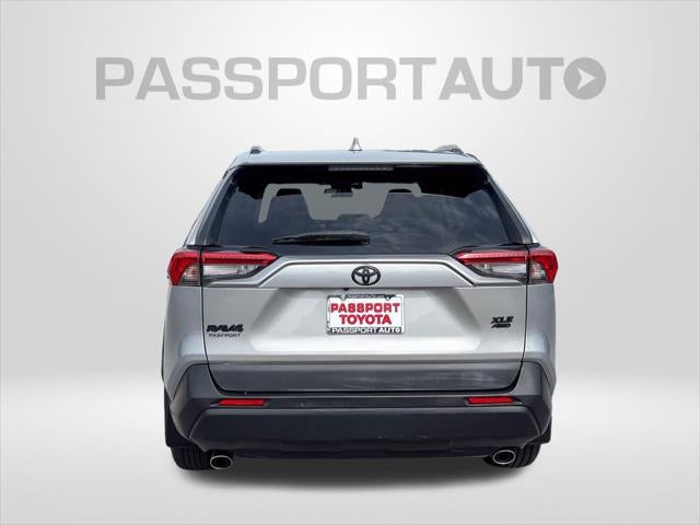 2020 Toyota RAV4 XLE