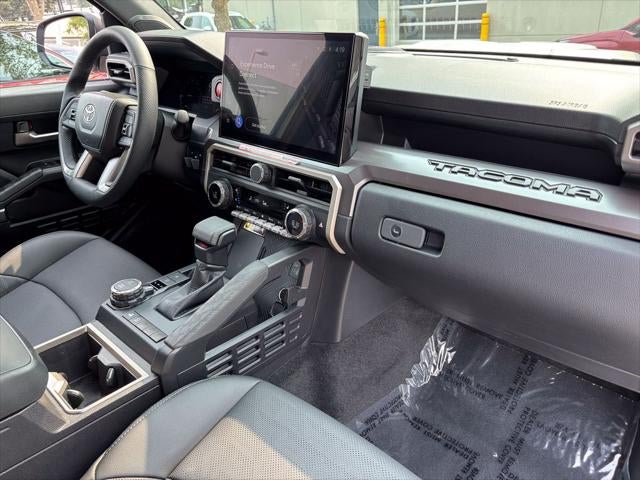 2025 Toyota Tacoma Hybrid TRD Sport
