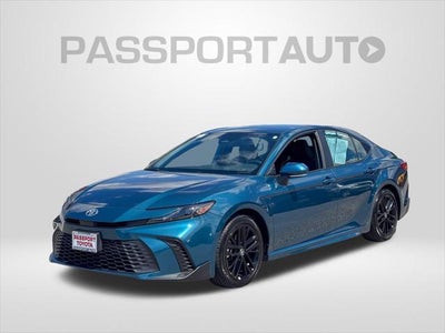2025 Toyota Camry SE