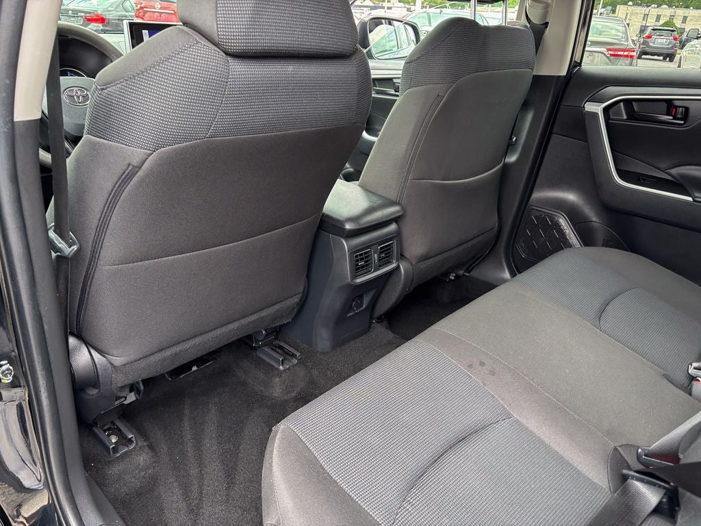 2024 Toyota RAV4 Hybrid LE