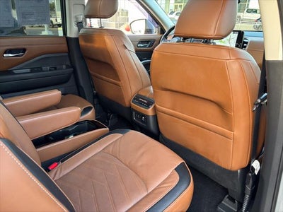 2022 Nissan Pathfinder Platinum