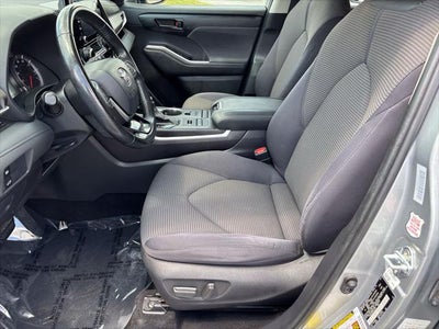 2021 Toyota Highlander LE
