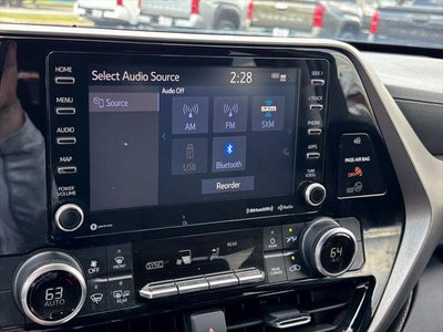 2021 Toyota Highlander LE