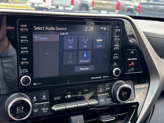 2021 Toyota Highlander LE