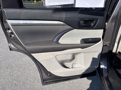 2019 Toyota Highlander LE
