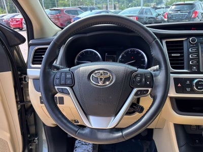 2018 Toyota Highlander Limited Platinum