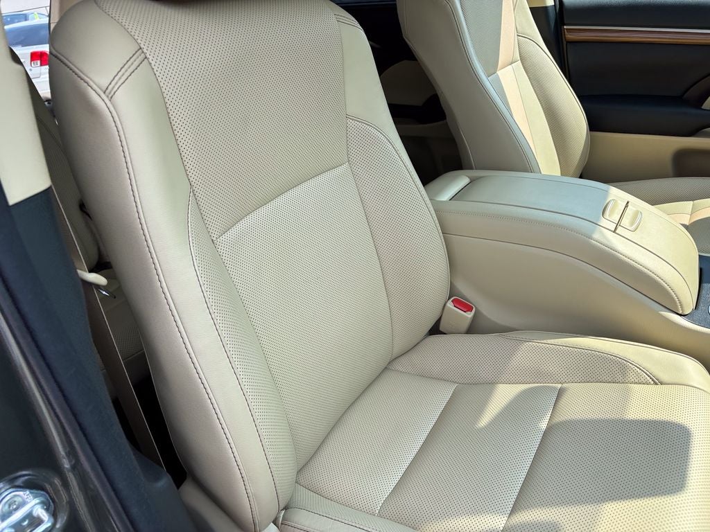 2018 Toyota Highlander Limited Platinum