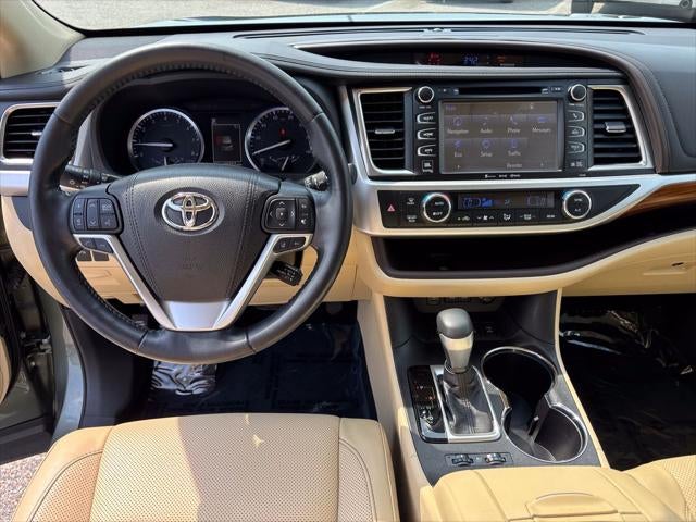 2018 Toyota Highlander Limited Platinum