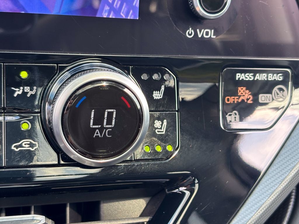 2024 Toyota Highlander Hybrid Platinum
