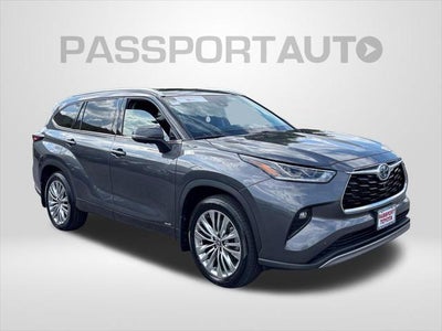 2024 Toyota Highlander Hybrid Platinum