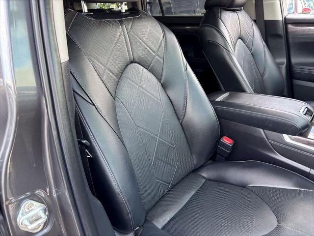 2024 Toyota Highlander Hybrid Platinum