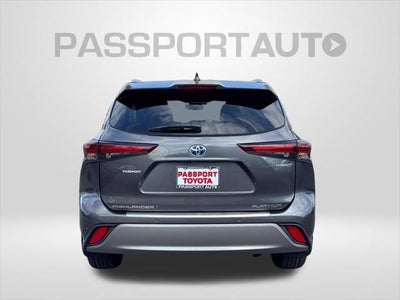 2024 Toyota Highlander Hybrid Platinum