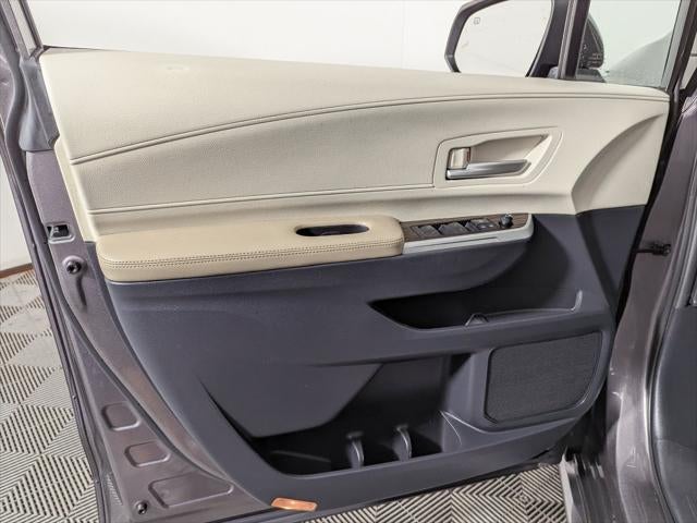 2021 Toyota Sienna XLE 8 Passenger