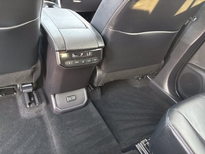 2024 Toyota Highlander Hybrid XLE