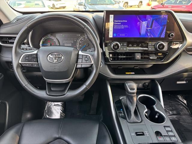 2024 Toyota Highlander Hybrid XLE