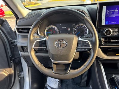 2024 Toyota Highlander Hybrid XLE