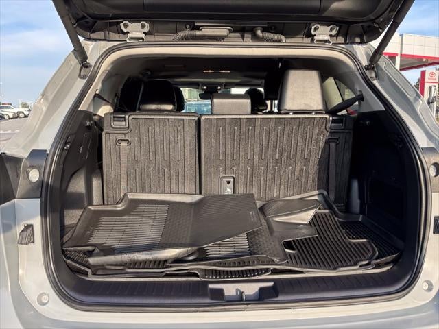 2024 Toyota Highlander Hybrid XLE