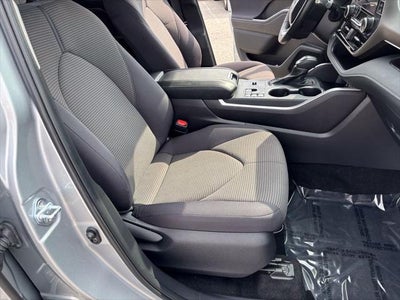 2025 Toyota Highlander LE