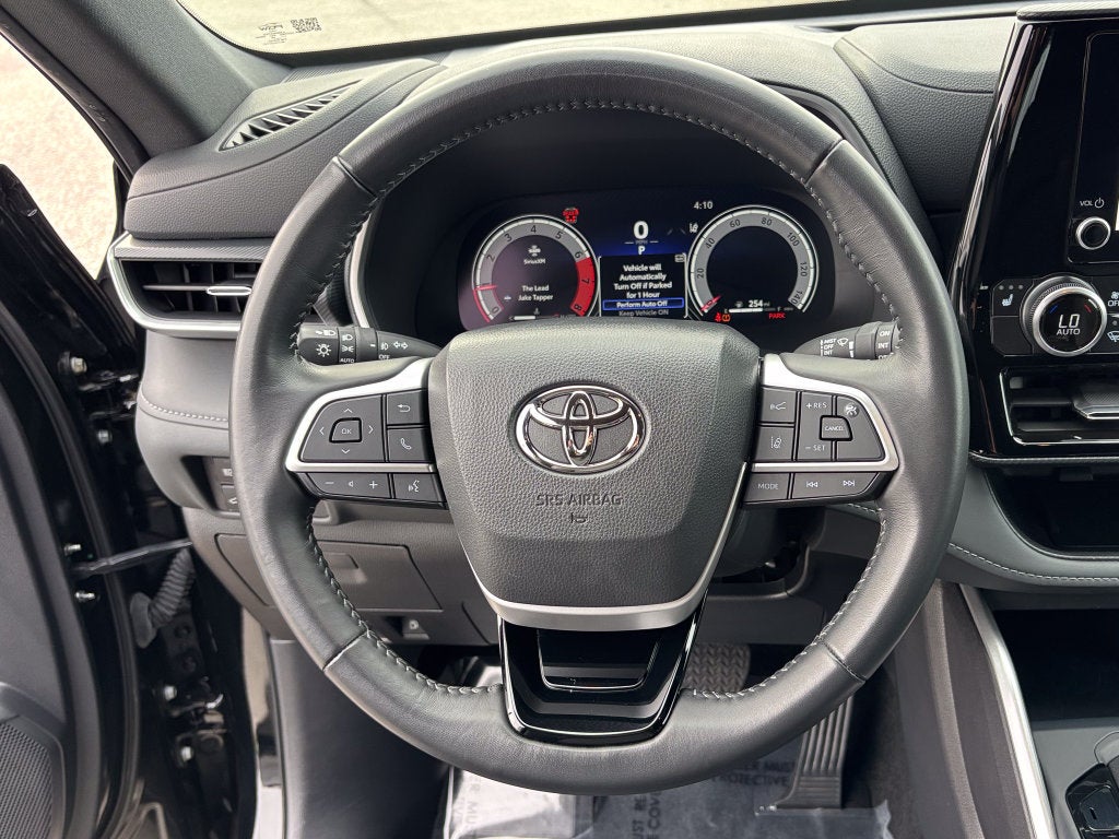 2025 Toyota Highlander XSE