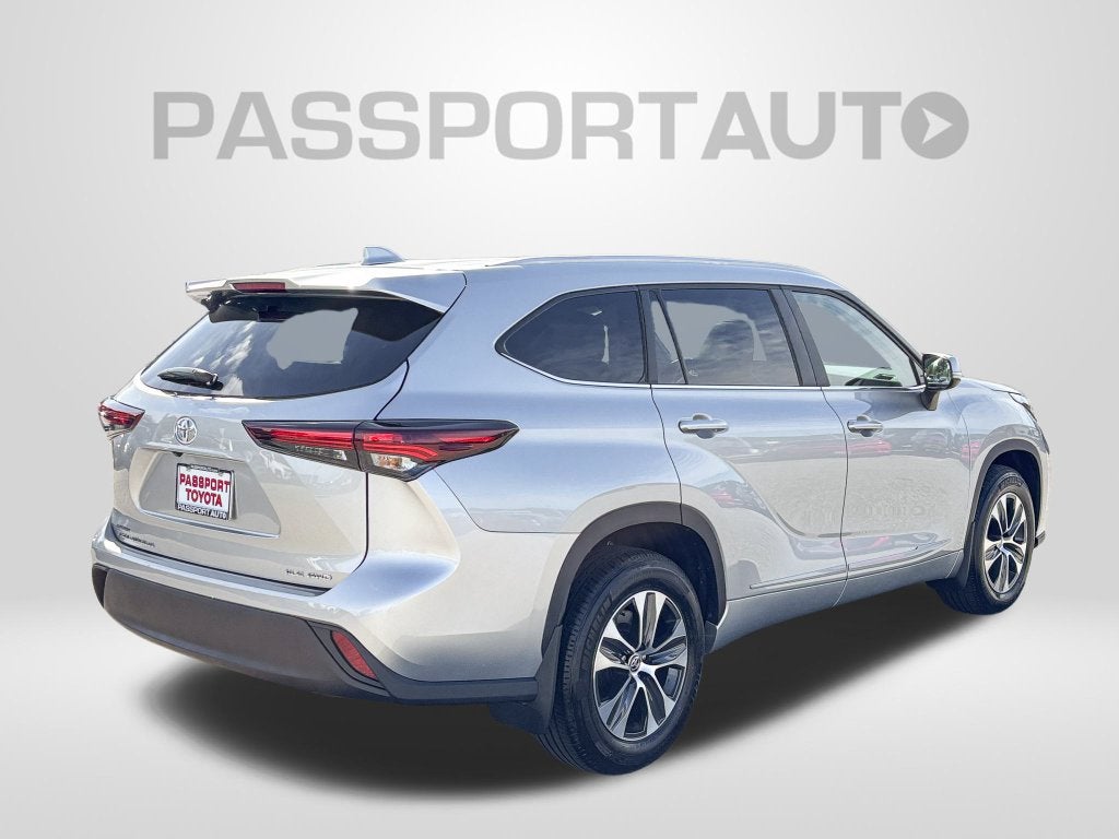 2025 Toyota Highlander XLE