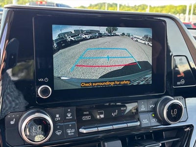 2025 Toyota Highlander XLE