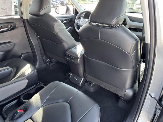 2025 Toyota Highlander XLE