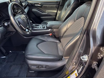 2025 Toyota Highlander XSE